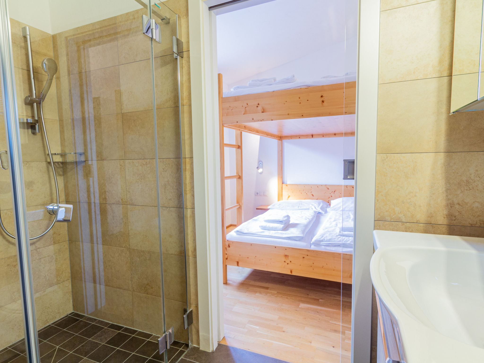 Photo of Penthouse Schmetterling mit Dachterrasse