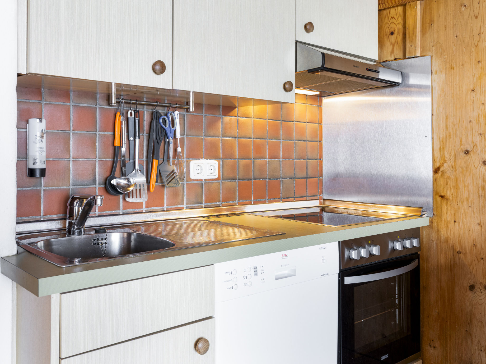 Photo of Waterfront Apartment 3