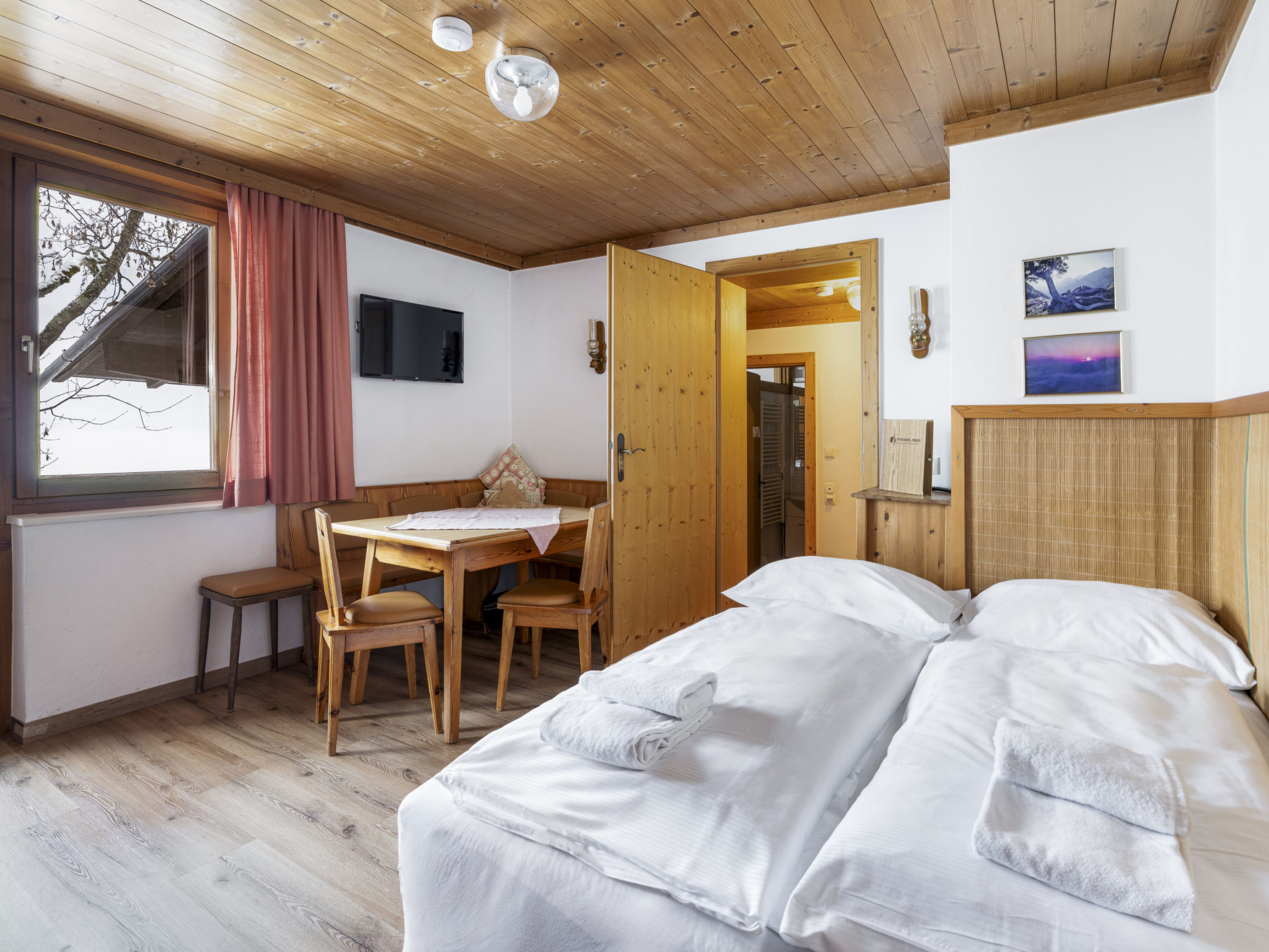 Photo of Waterfront Apartment 4