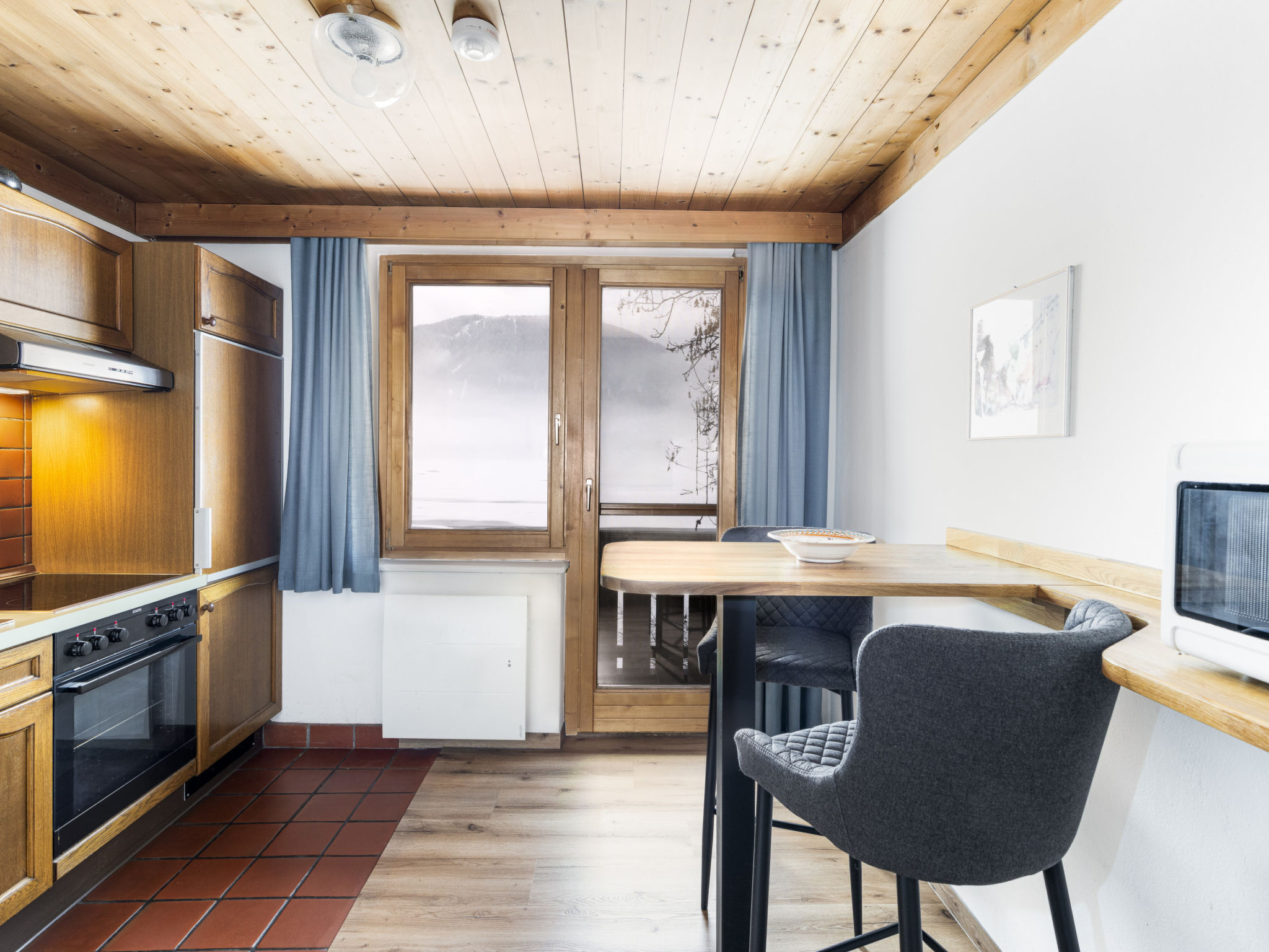 Photo of Waterfront Apartment 4