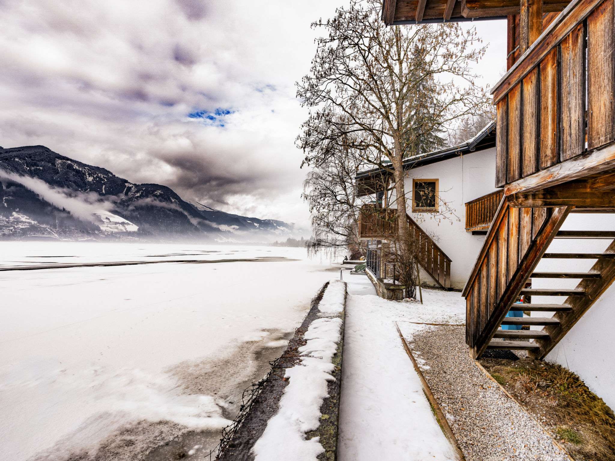 Photo of Waterfront Apartment 4