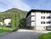Luxe Jäger Suite aan het meer, vlakbij skiliften en het centrum van Zell am See - thumbnail 1