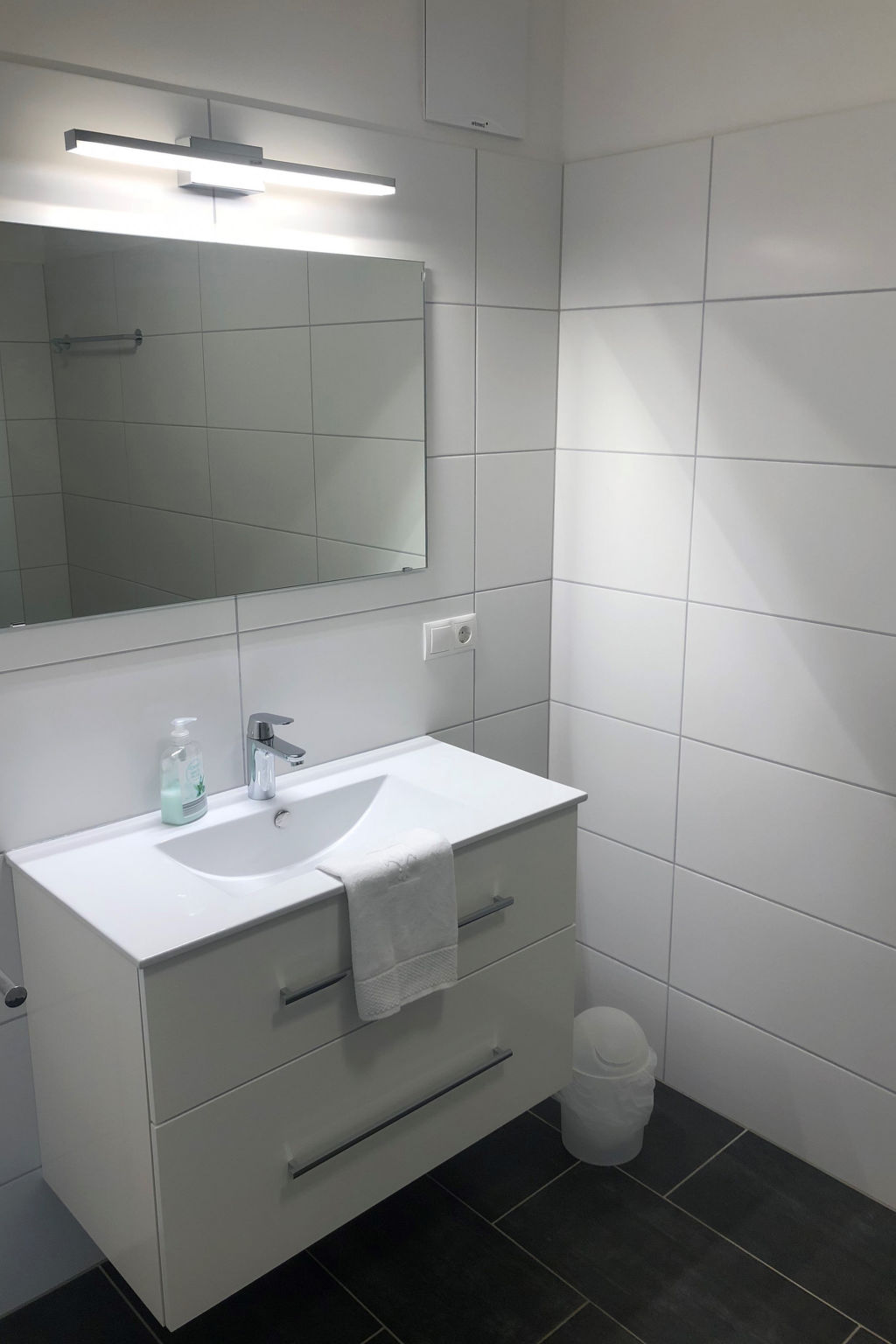 Photo of 1_ZMO4 - Kitzview Terrace Apartment