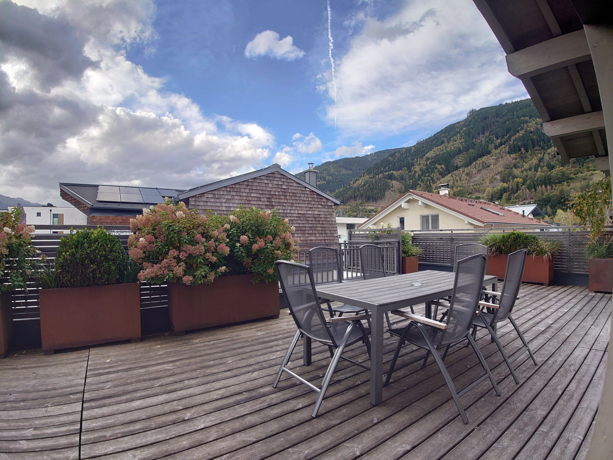 Photo of 1_ZMO4 - Kitzview Terrace Apartment