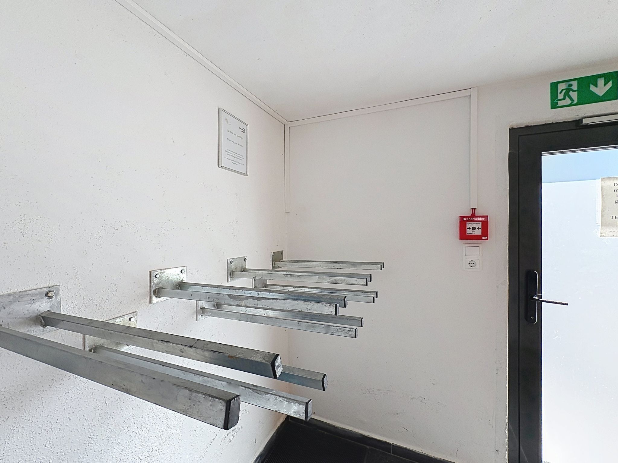 Schwalbenwand am See - Inside
