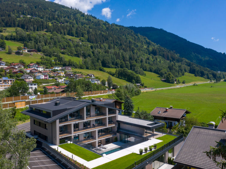 Emma Deluxe Aparthotel Apartment in Kaprun