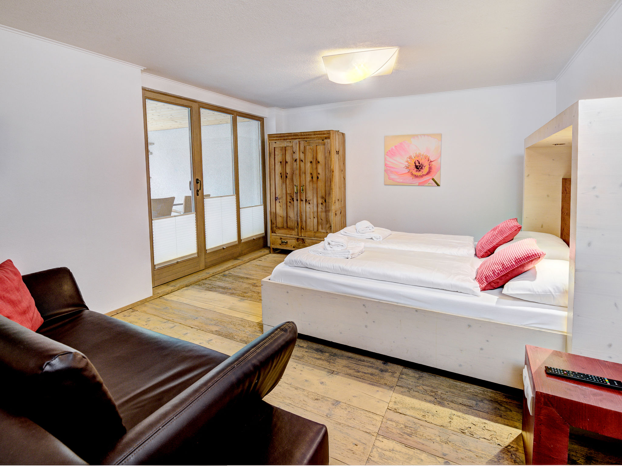 Edelweiss Suite 6