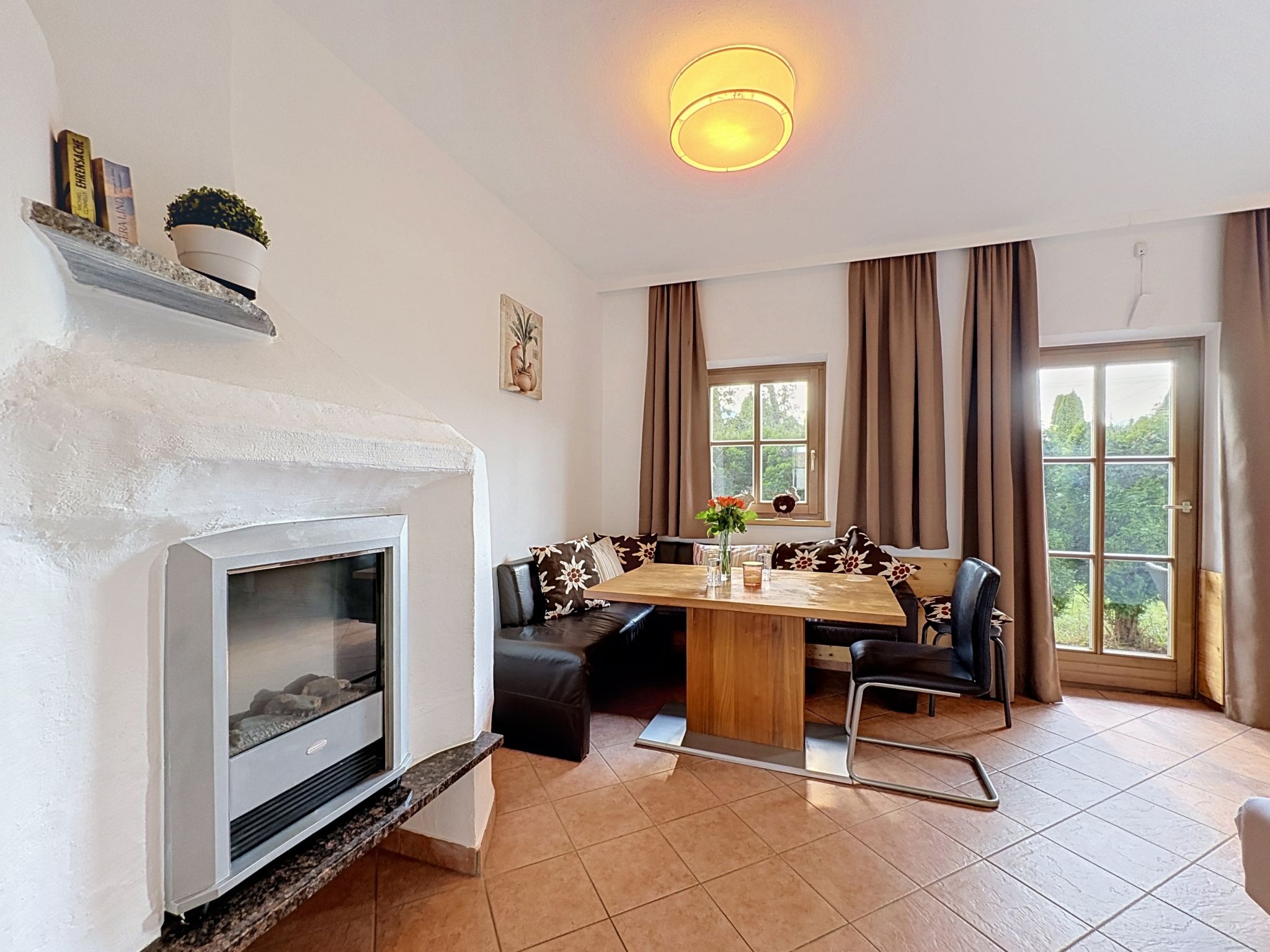 Photo of Edelweiss Suite 9