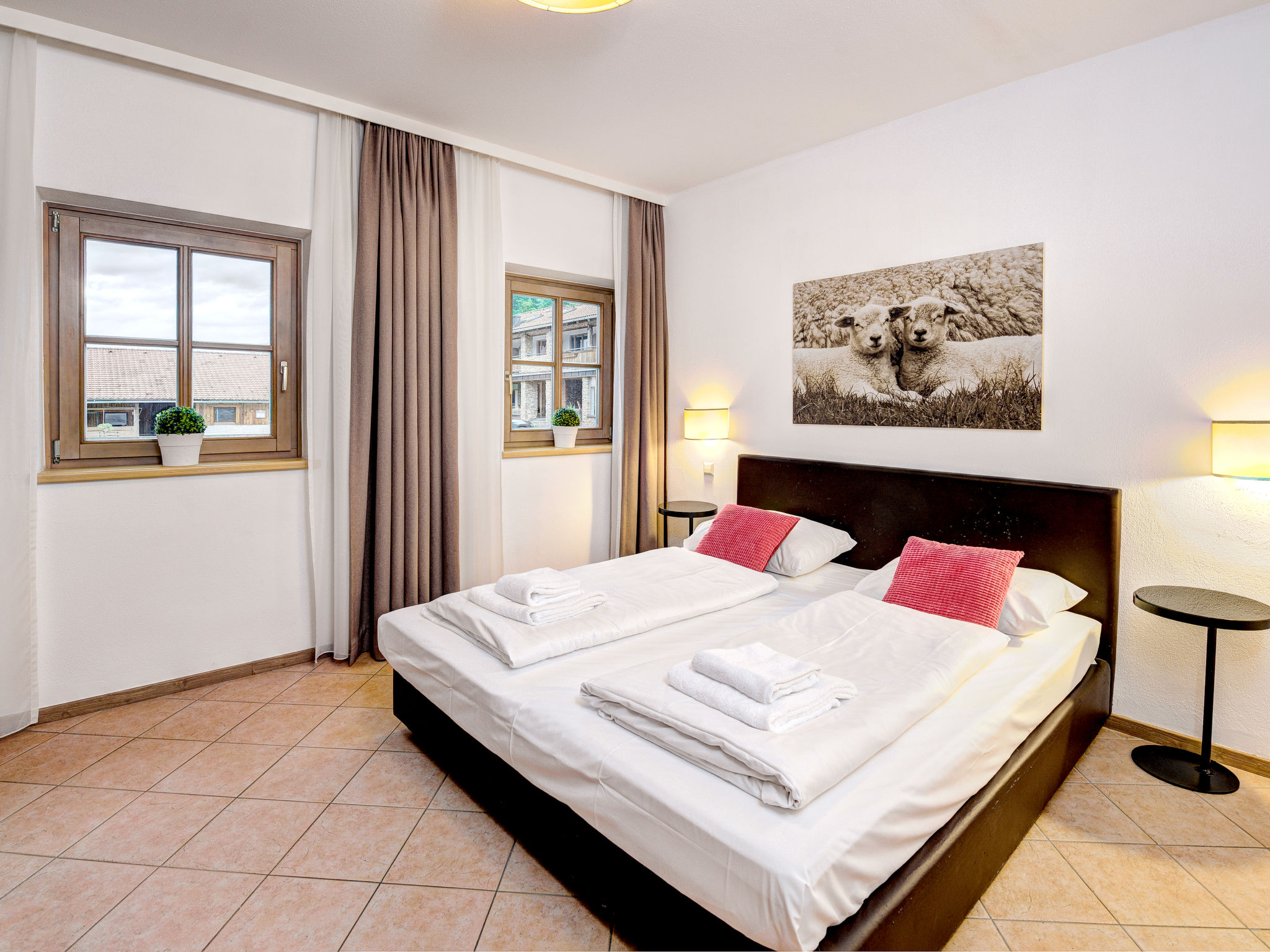Edelweiss Suite 9