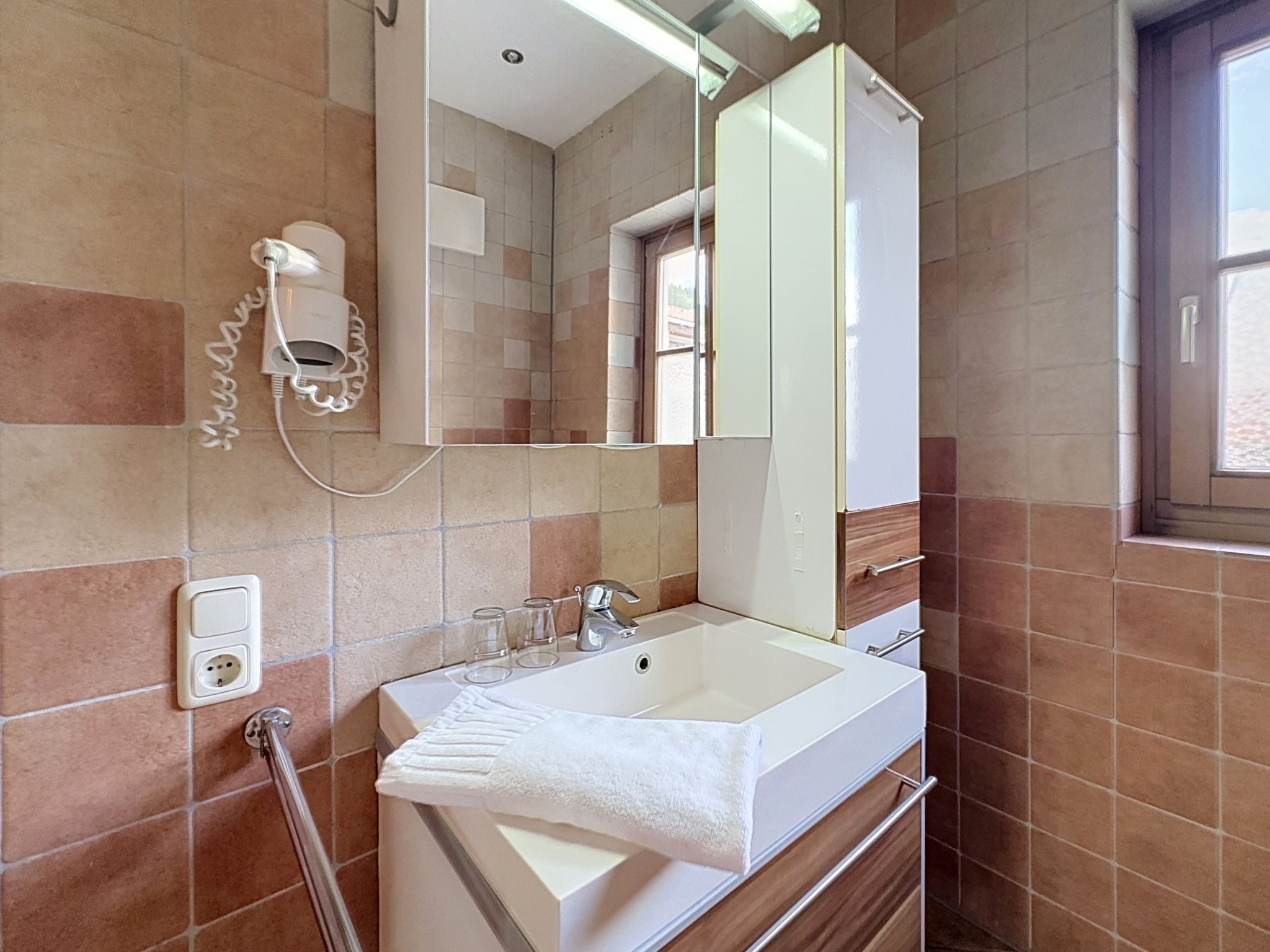 Photo of Edelweiss Suite 9