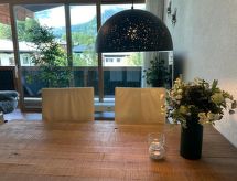 Ruim penthouse in Kaprun met uitzicht op de bergen, vlakbij centrum en piste - thumbnail 4