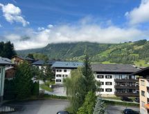 Ruim penthouse in Kaprun met uitzicht op de bergen, vlakbij centrum en piste - thumbnail 6