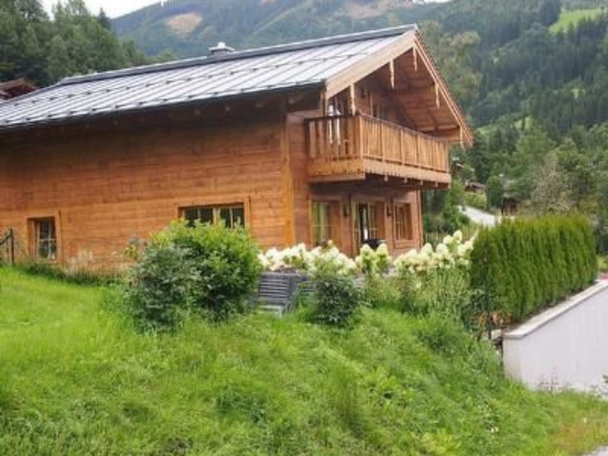 Nettes Ferienhaus in Gaisbichl mit Terrasse und Garten - Draußen