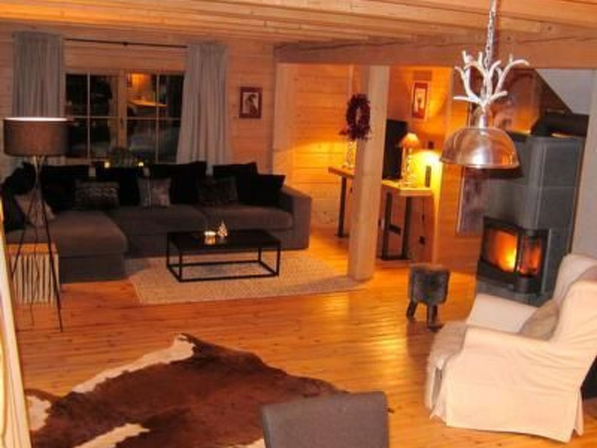 Nettes Ferienhaus in Gaisbichl mit Terrasse und Garten - Drinnen