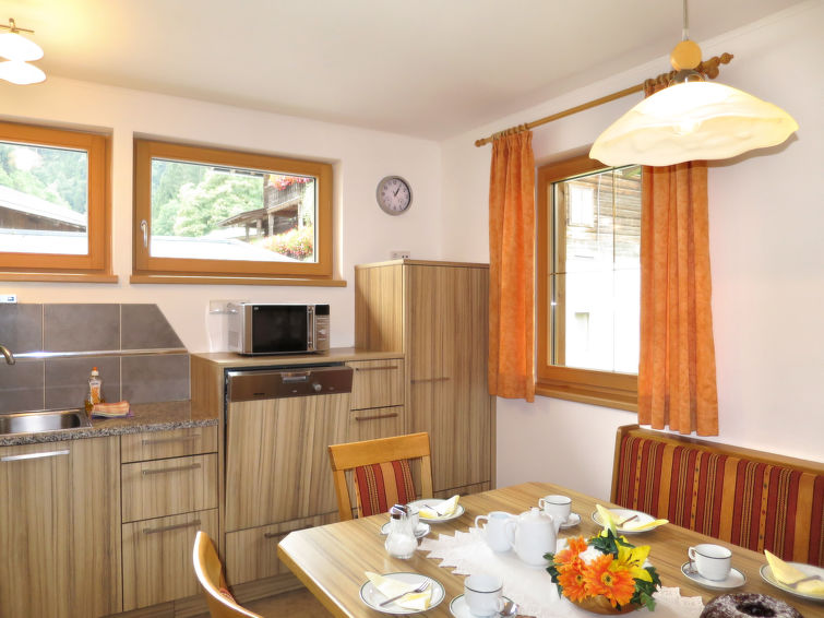 Stocklgut - Slide 11