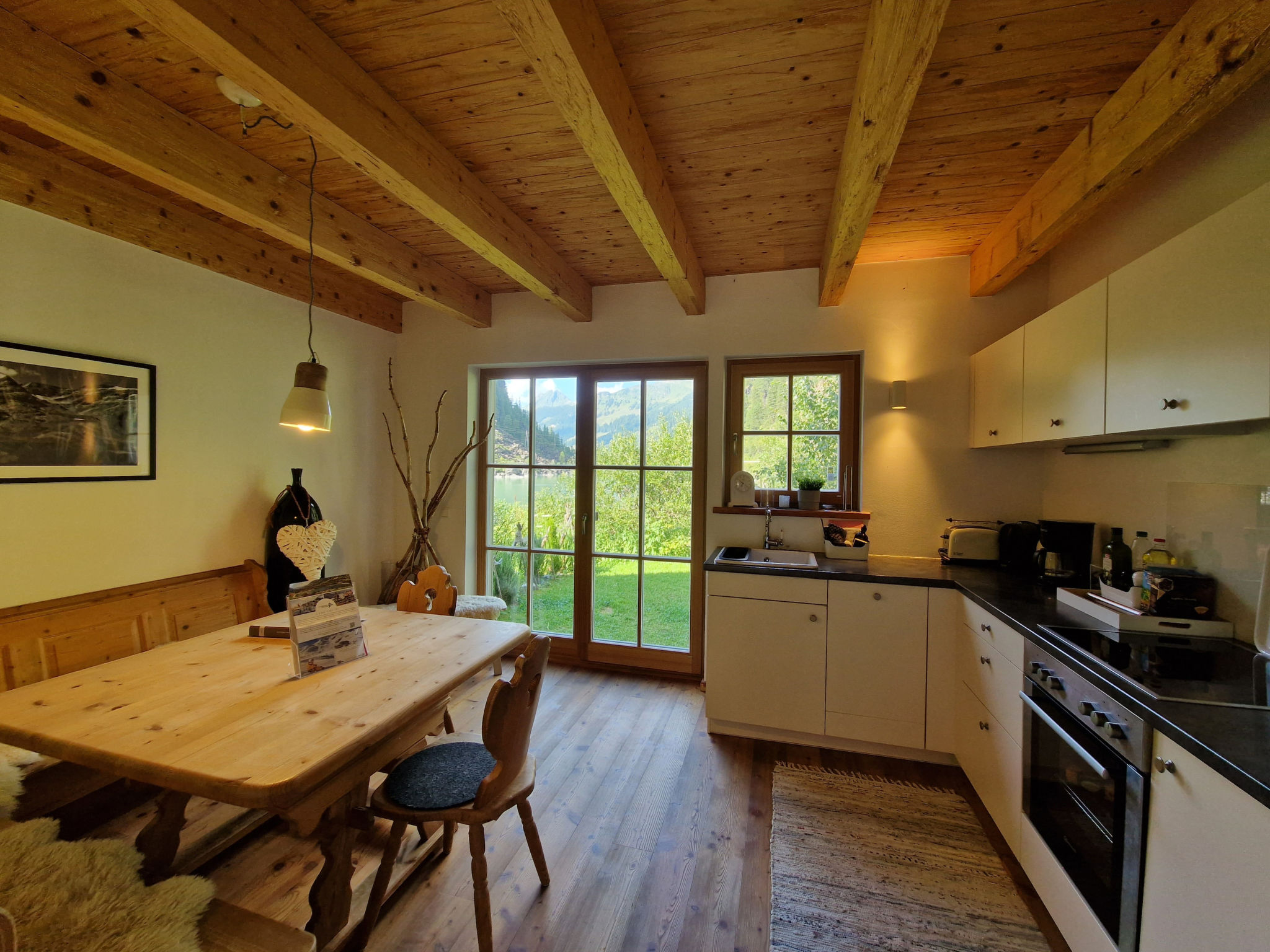 Maison Lodge Weißsee 160 im Tauerndorf Enzingerboden – Cuisine et coin repas, photo 36 sur 41