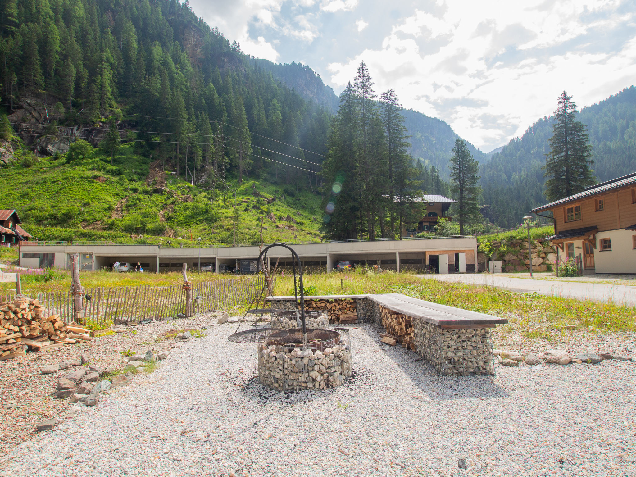 Lodge kleiner Bär 191 im Tauerndorf Enzingerboden - Draußen