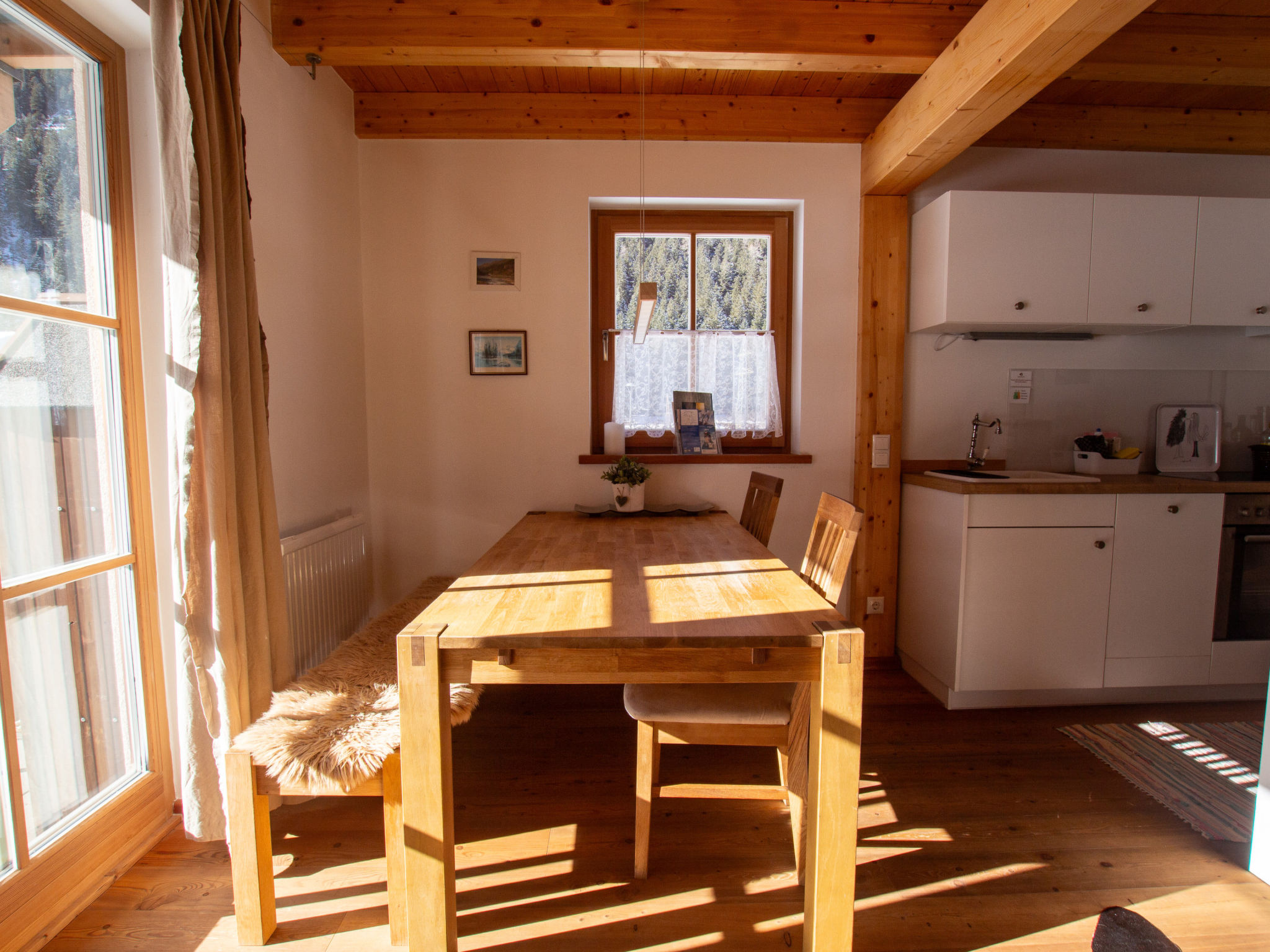 Lodge kleiner Bär 191 im Tauerndorf Enzingerboden - Drinnen
