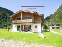 Lodge Adlerhorst 178: Vrijstaand chalet aan het meer in Uttendorf - thumbnail 1