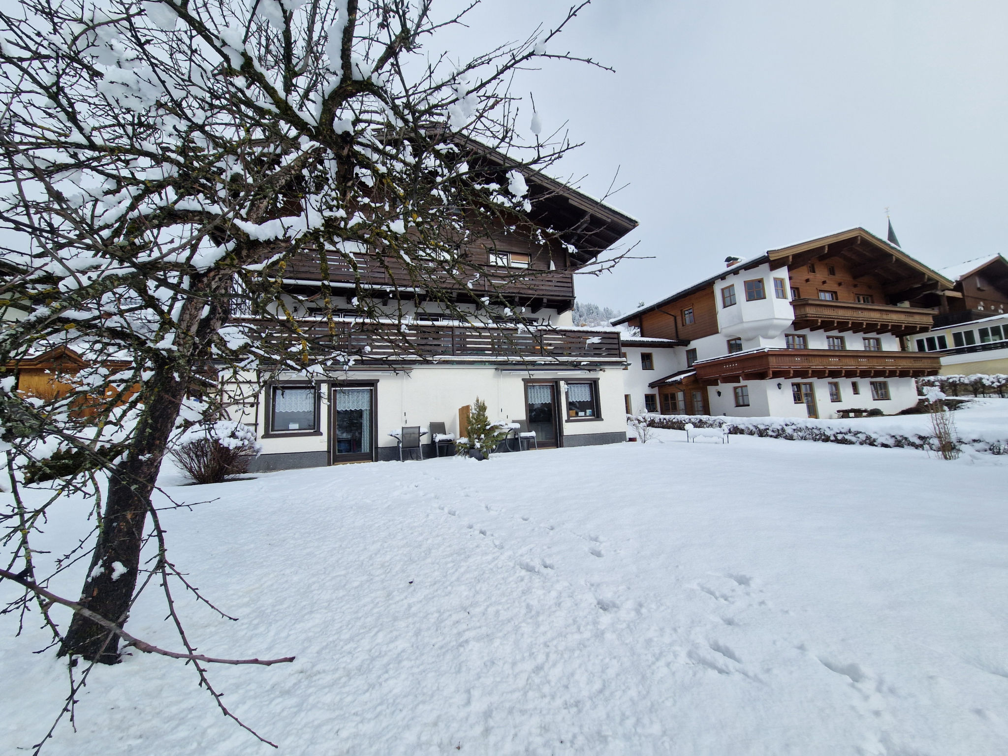 Profelt Apartment C, für 2,zentrale Lage, große Te - Buiten