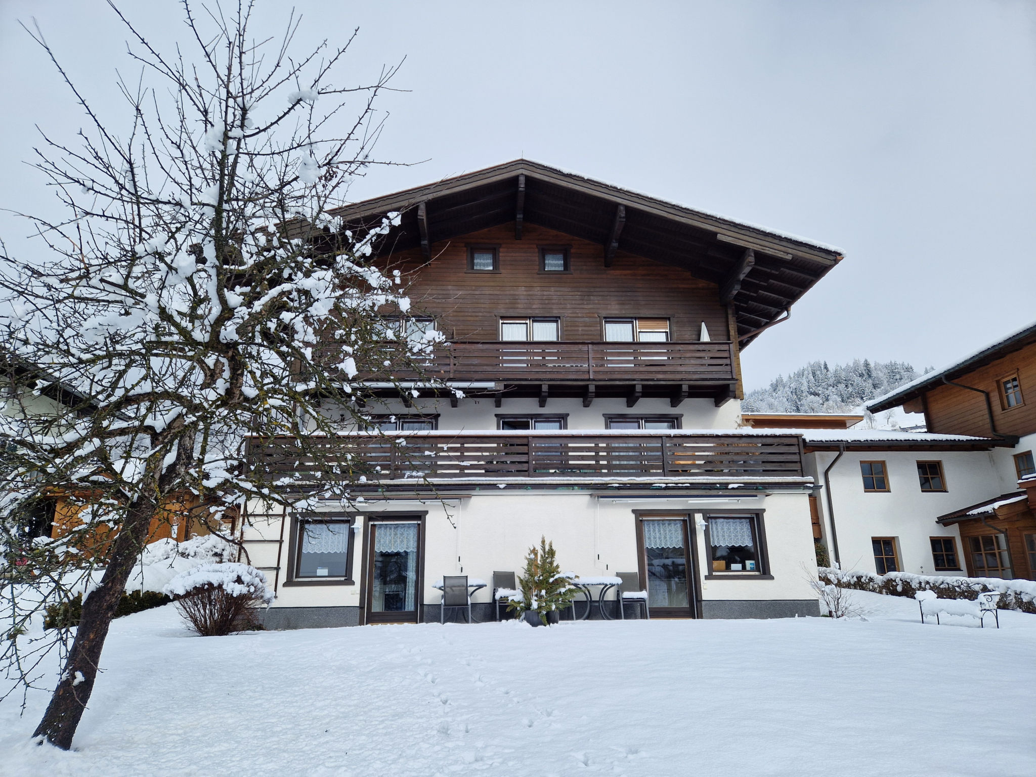 Profelt Apartment C, für 2,zentrale Lage, große Te - Buiten