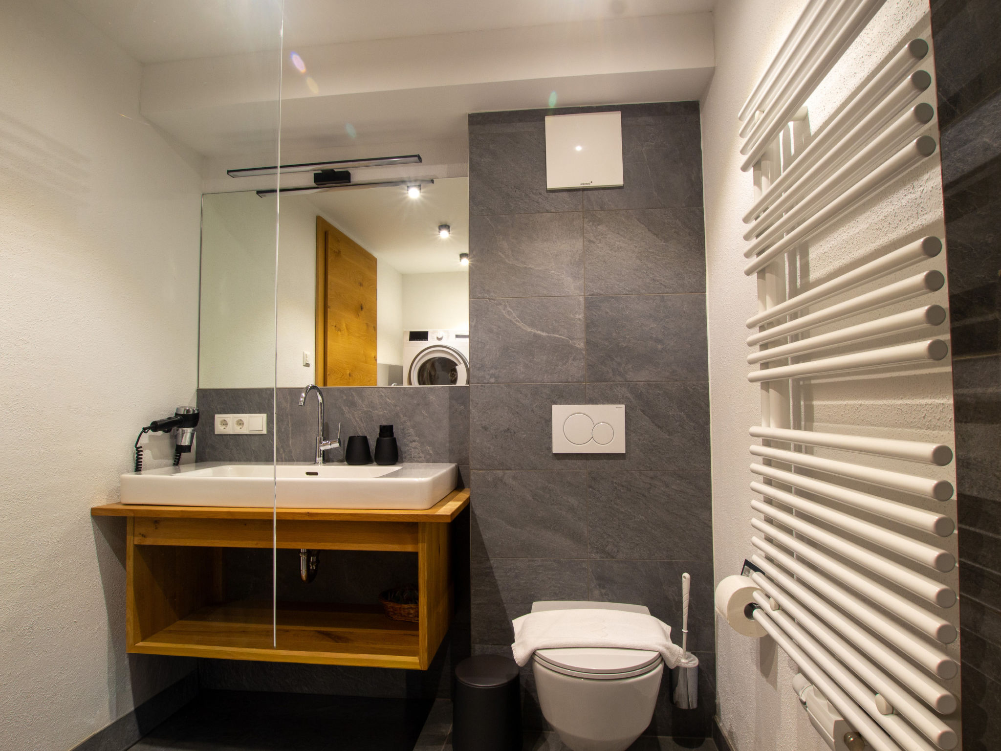 Mimi's Bergnest – Familienglück in Uttendorf — Bathroom / Wellness (1 of 37)