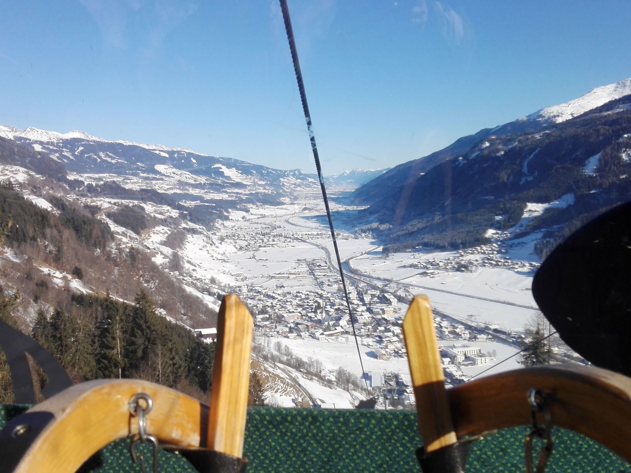 Nahe den Skigebieten und Ausgangspunkt zu Sehenswürdigkeiten - Outside