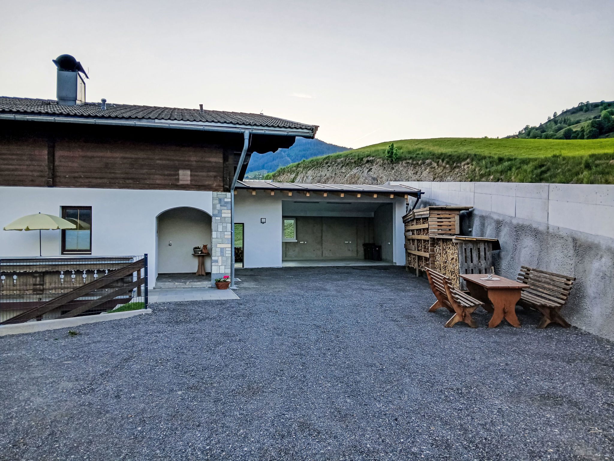Panoramablick Tauern - Outside