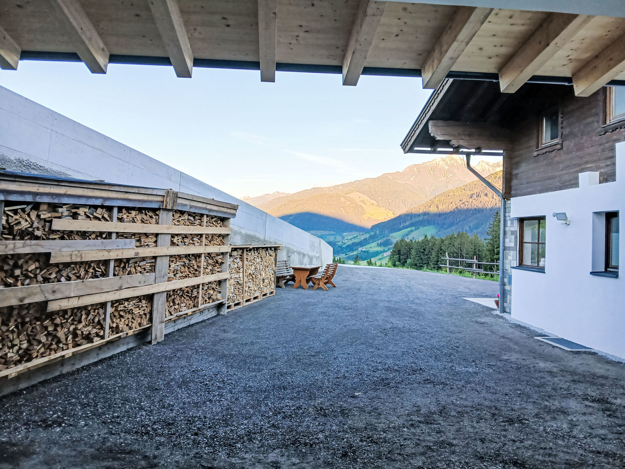 Panoramablick Tauern - Outside