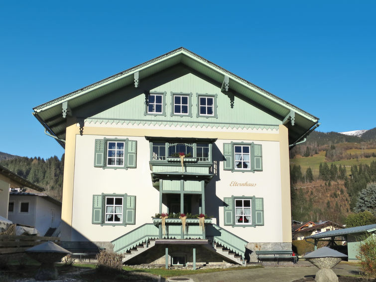 "Stainer (NKI125)", appartement 4-kamers 100 m2 op de 1e verdieping. Gezellig ingericht: woonkamer met Kabel-TV. 3 kamers, elke kamer heeft 1 2-pers bed. Keuken (oven, afwasmachine, 4 keramische glas ..