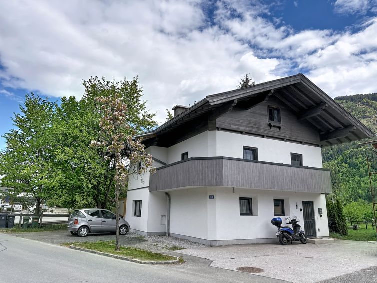 7-persoons appartement met bergzicht in Maishofen in Maishofen
