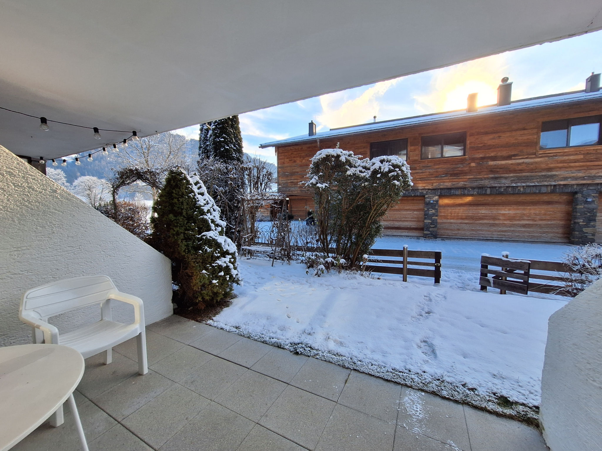 Apartment Metzger mit Terrasse in Maishofen - Buiten