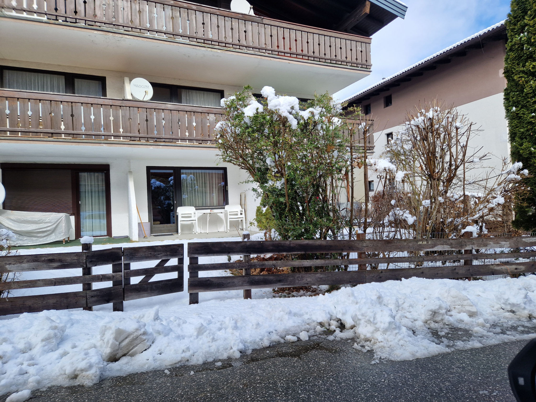 Apartment Metzger mit Terrasse in Maishofen - Buiten