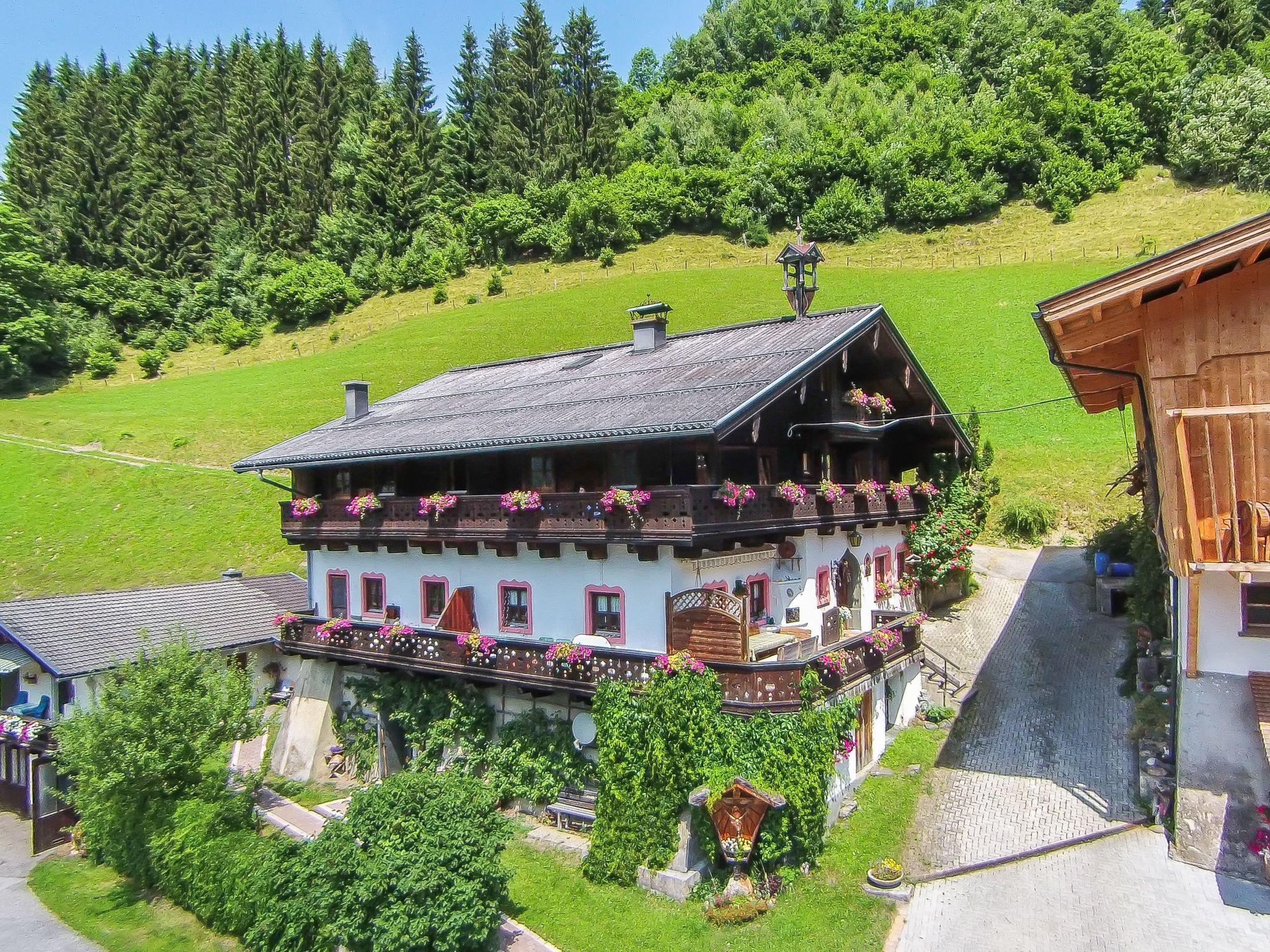 auf dem Bauernhof in Viehhofen