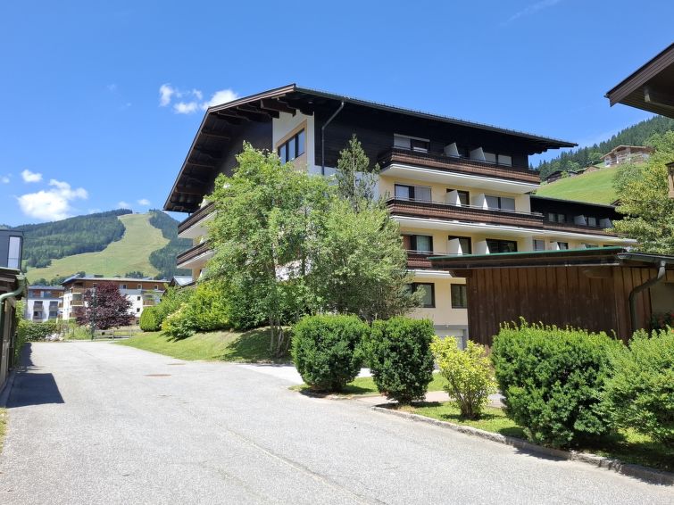 Centraal gelegen appartement Kirchenblick in Saalbach-Hinterglemm in Saalbach-Hinterglemm