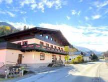 Rustiek appartement voor 4 aan de skipiste in Saalbach-Hinterglemm - thumbnail 1