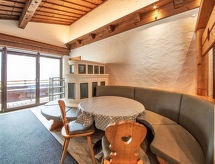 Knus appartement aan de piste in Saalbach, 400m van centrum - thumbnail 3