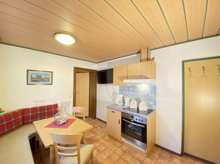 Search and Stay destination Saalbach, Salzburg - Austria from AU$ 200. IN1-2 Zimmer max. 2 Personen