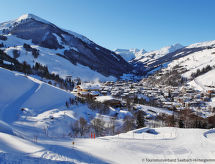 Bergzeit Appartement Top 2: Direct aan de piste in Saalbach - thumbnail 1