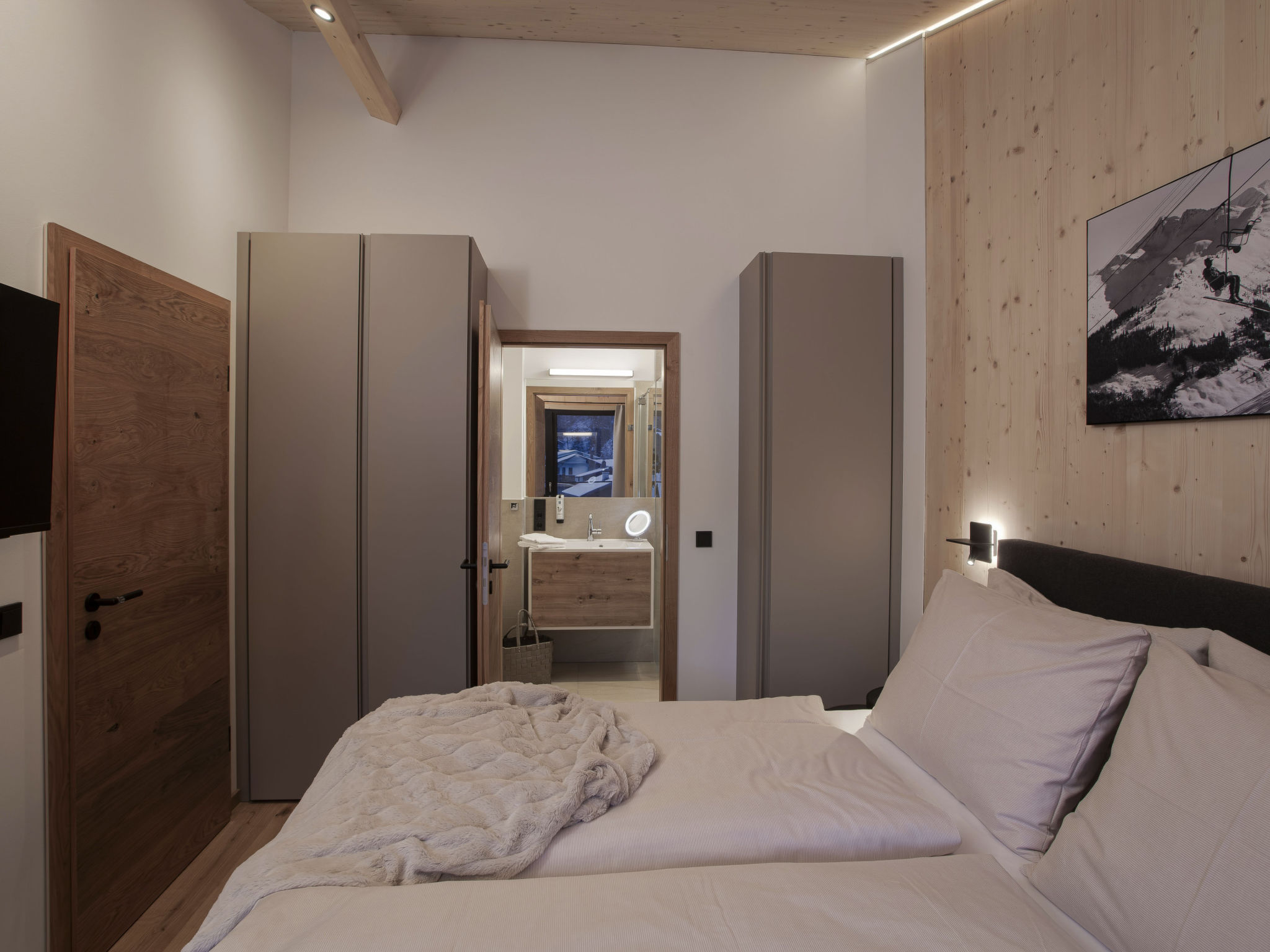 Mit 2 SZ & privaten Wellnessbereich-Drinnen