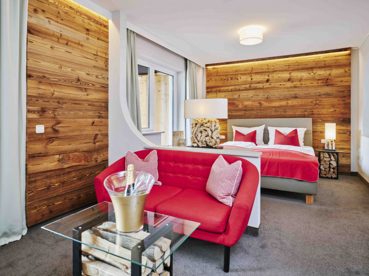 Photo of Juniorsuite bis zu 4 P &Wellnessbereich