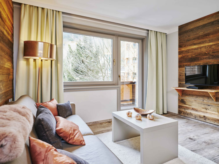 Photo of Juniorsuite bis zu 4 P &Wellnessbereich