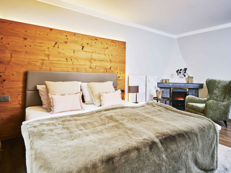 Photo of Juniorsuite bis zu 4 P &Wellnessbereich