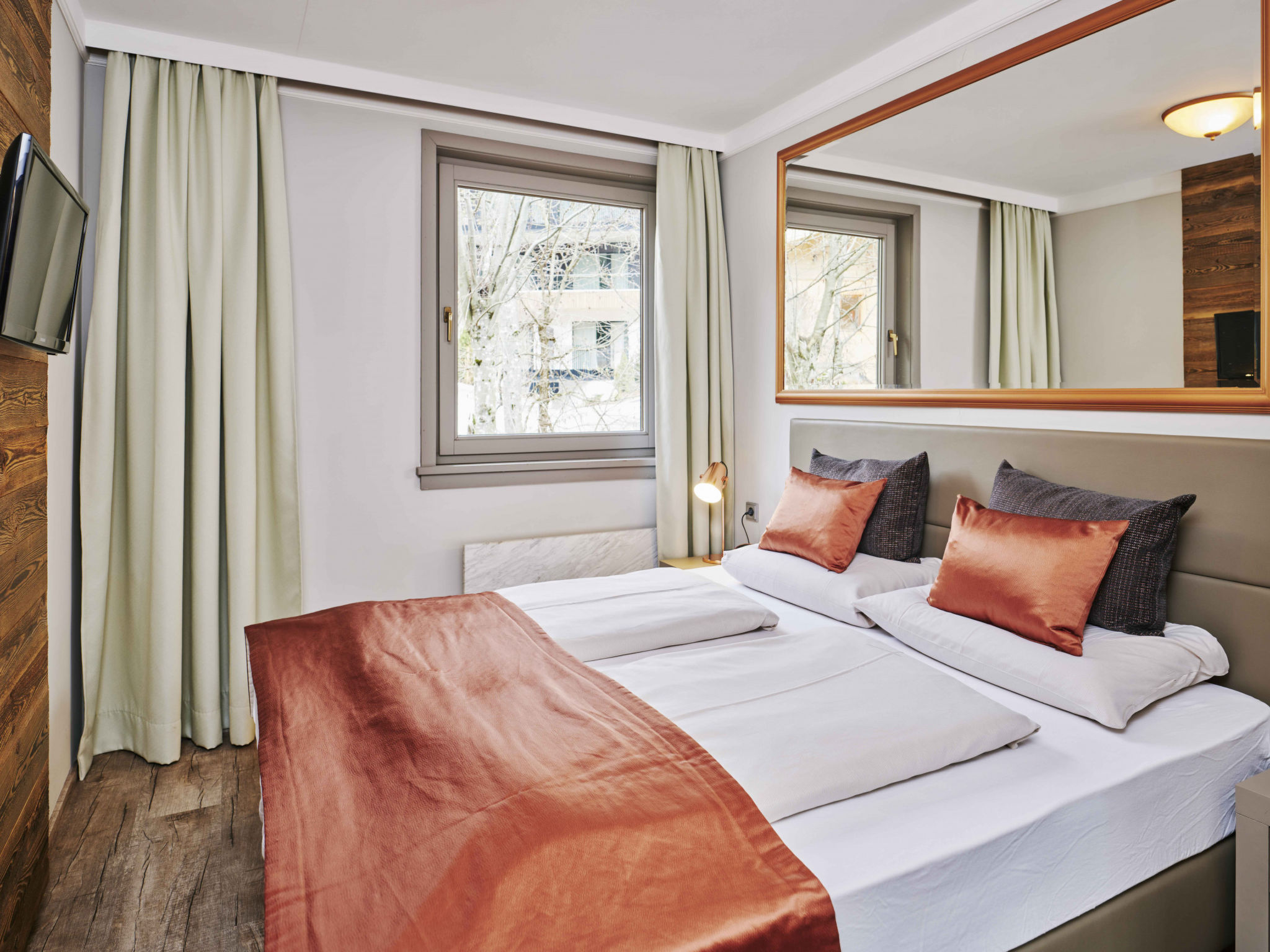 Photo of Juniorsuite bis zu 4 P &Wellnessbereich