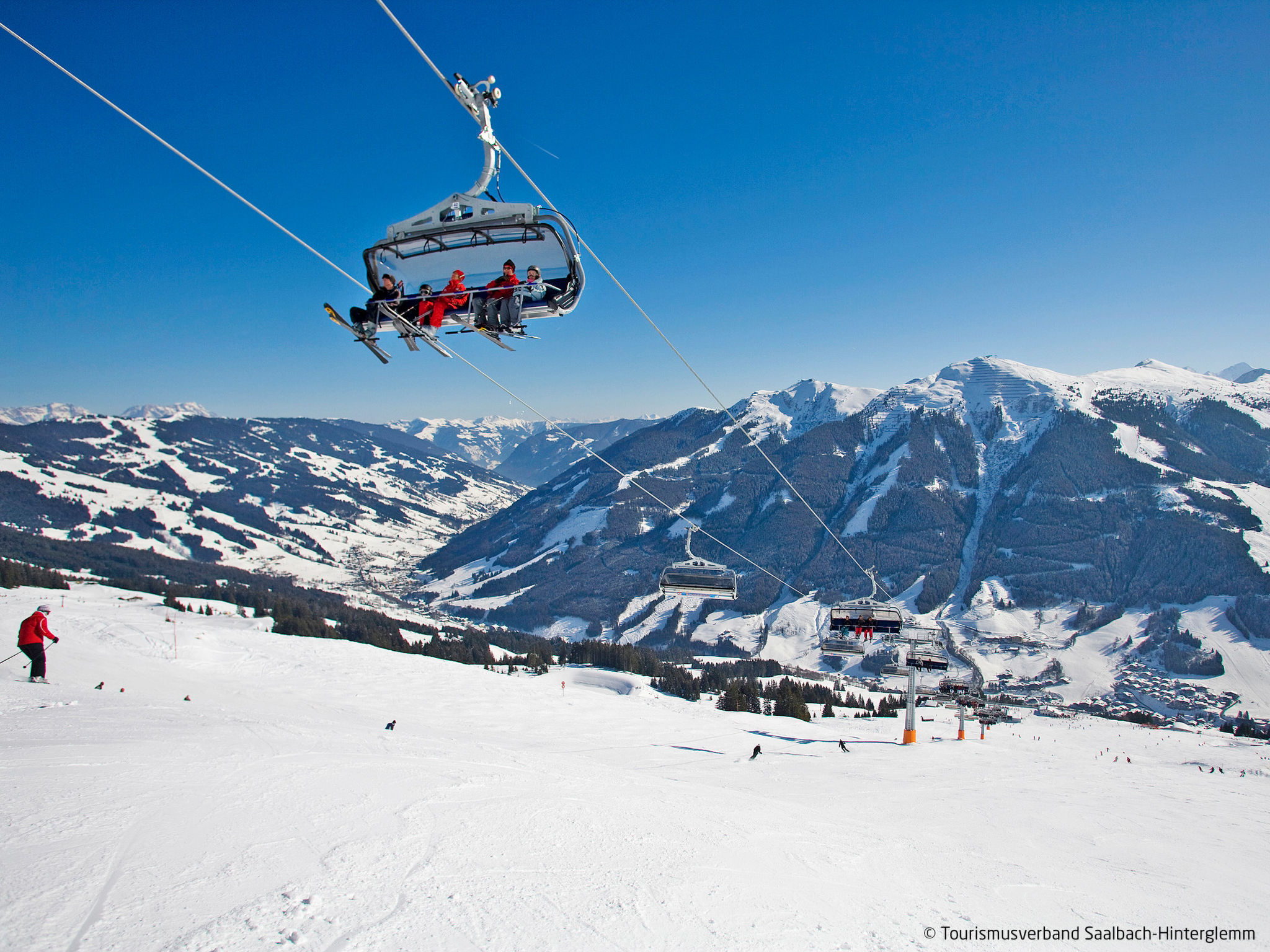Juniorsuite bis zu 4 P &Wellnessbereich-Environnement