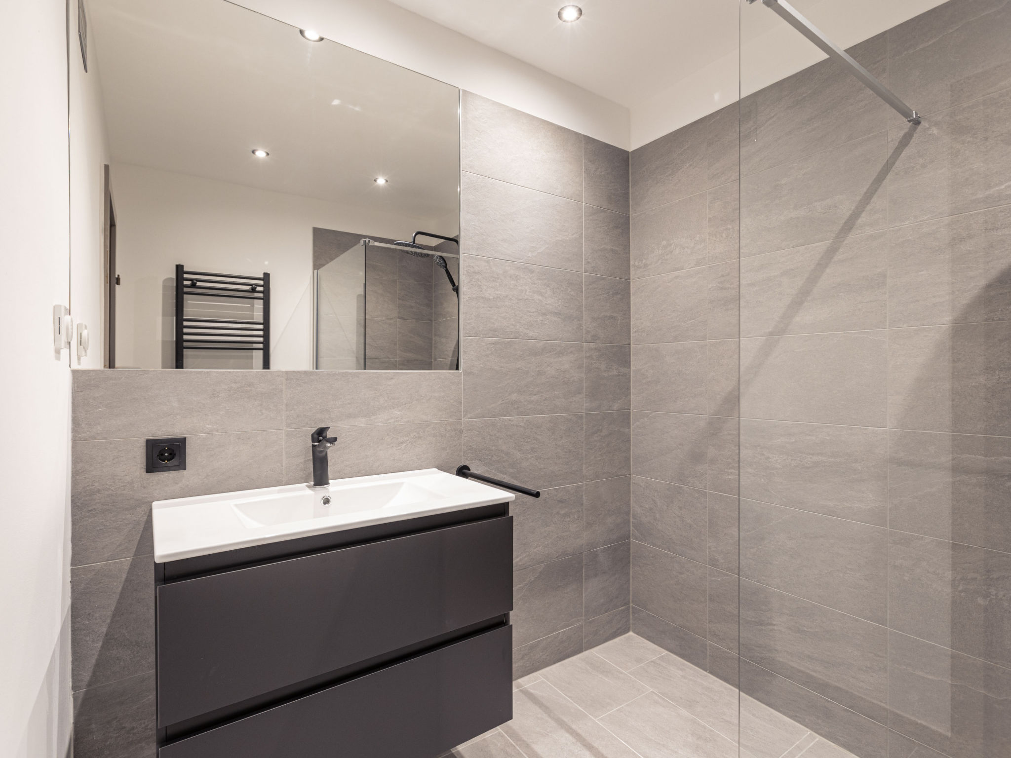 Photo of Juniorsuite bis zu 4 P &Wellnessbereich
