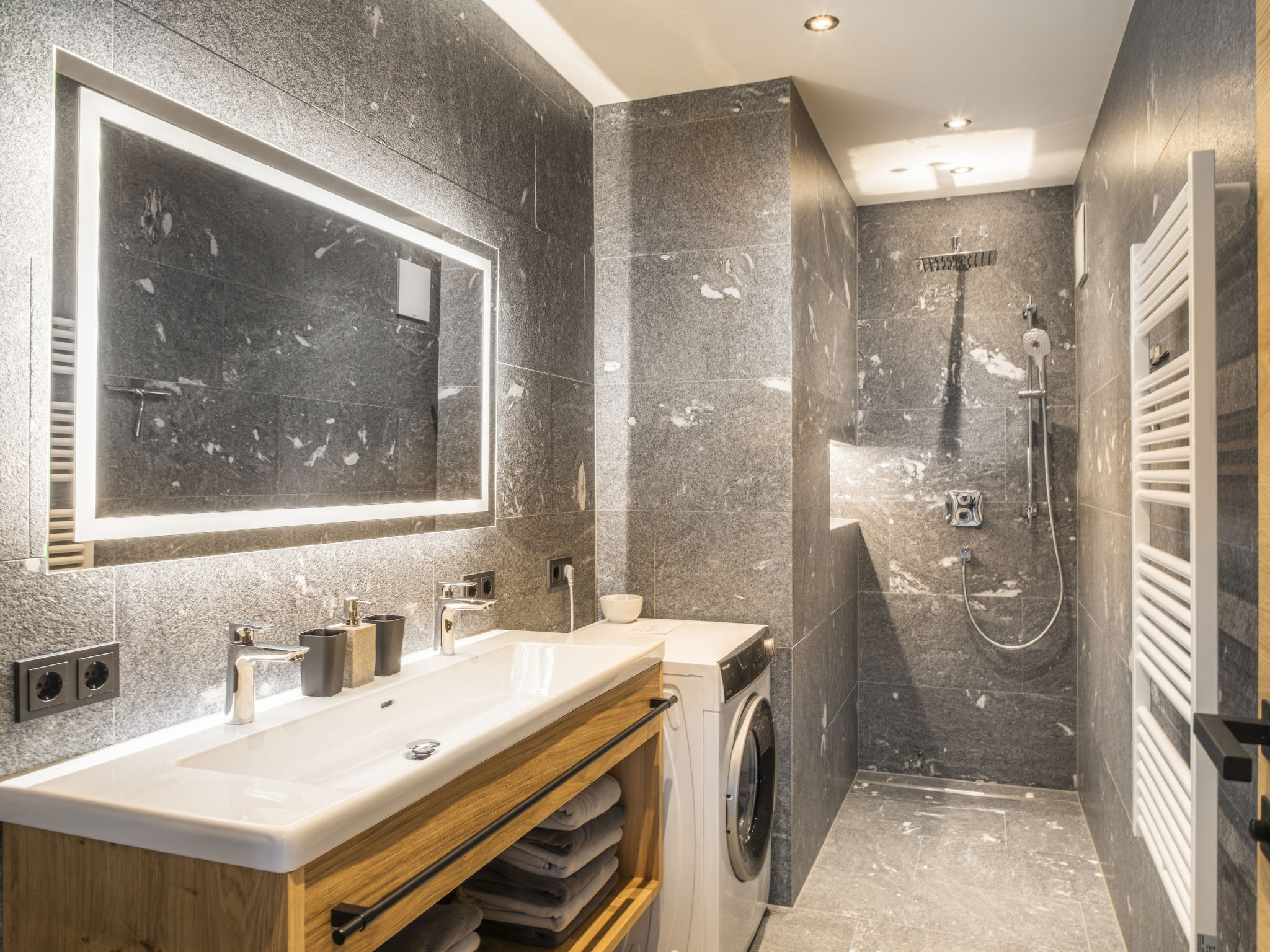 Jagerstüberl-60qm EG mit gr Terrasse-Binnen