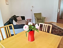 Innsbruck - Апартаменты Mitterweg 69