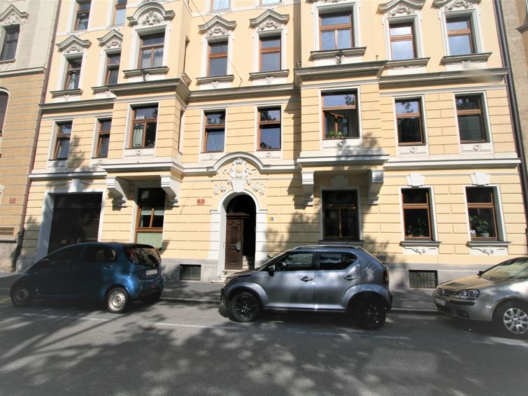 Innsbruck accommodation chalets for rent in Innsbruck apartments to rent in Innsbruck holiday homes to rent in Innsbruck