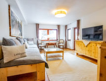 Sauna en bergzicht in ruim appartement in Axams - thumbnail 2